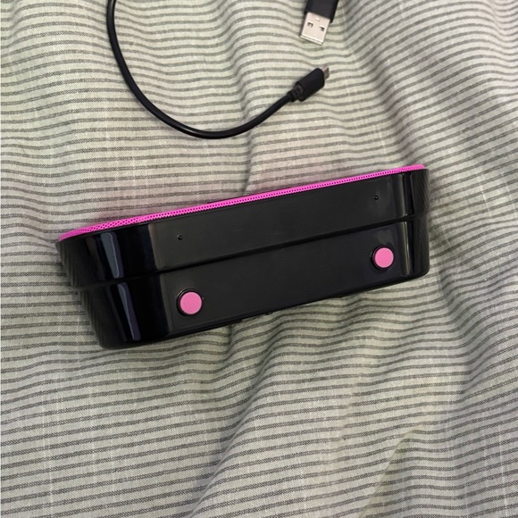 Pink Bluetooth Portable Speaker - Picture 3 of 3